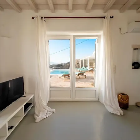 Prive 77 Mykonos Vila