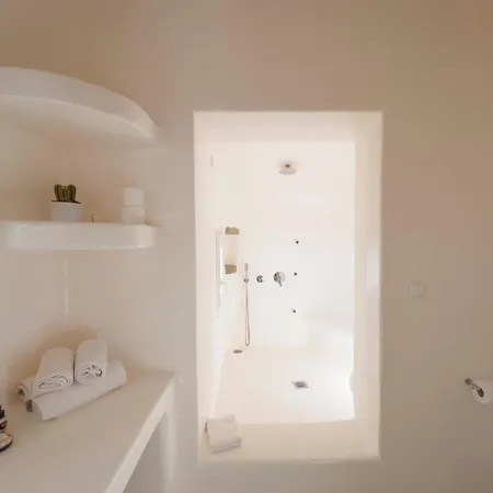 Prive 77 Mykonos Фанари